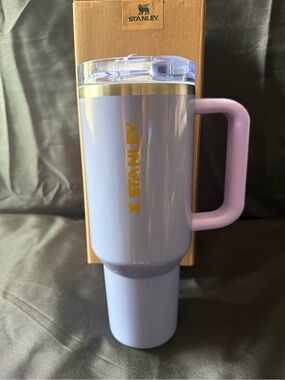 New Stanley Lavender Purple Travel Mug with Flip Top Straw